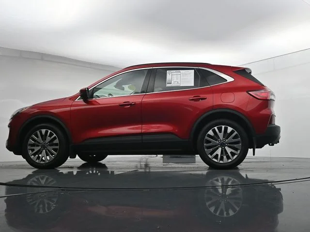 Used 2022 Red Ford Titanium image 31