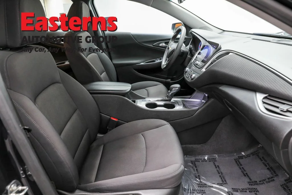Used 2023 Gray Chevrolet LT image 23