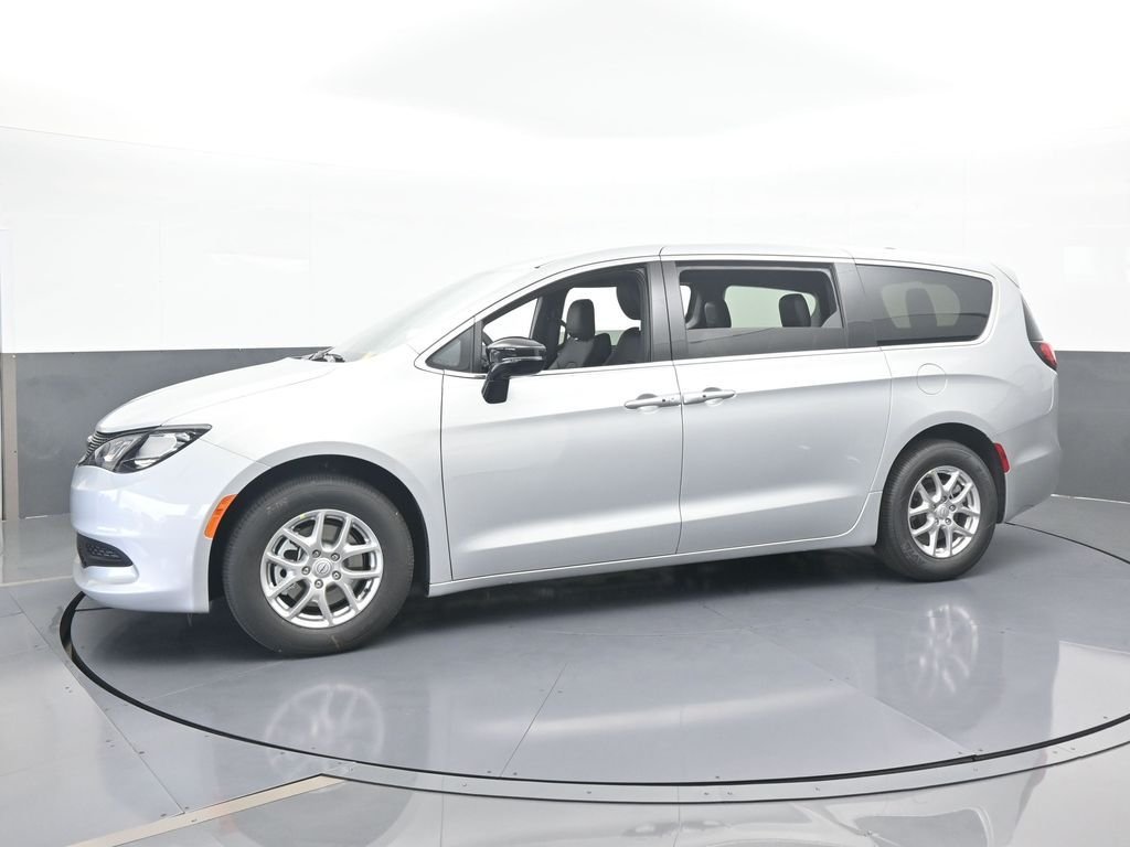 2026 Chrysler Voyager LX