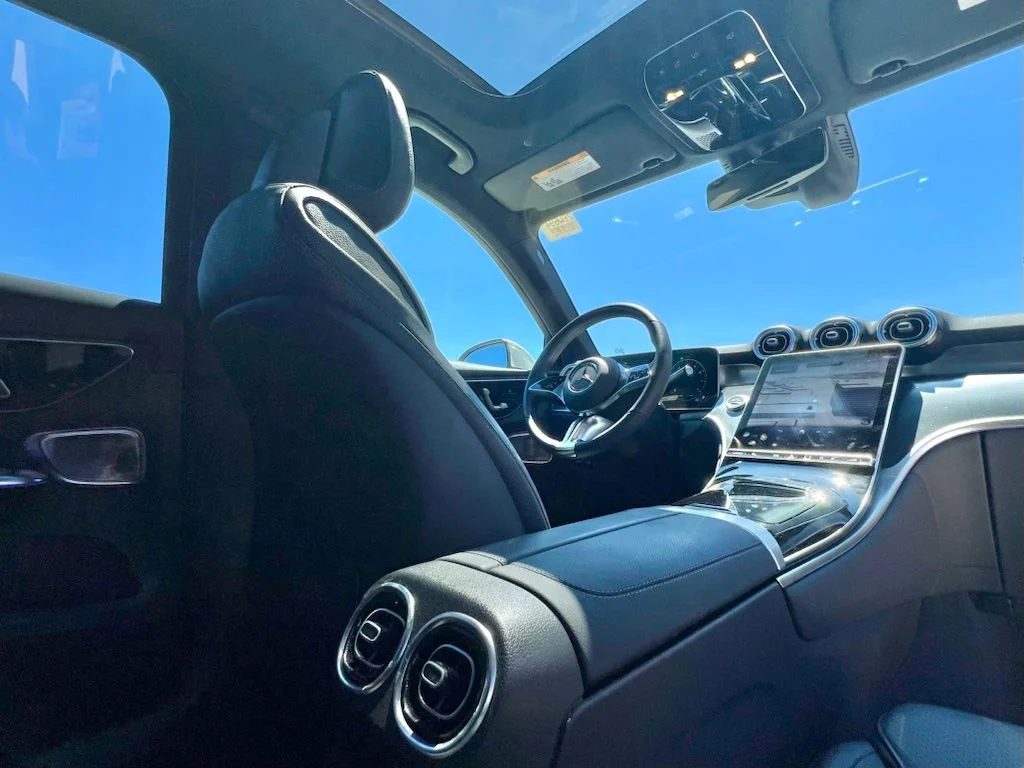 Certified Used 2026  Mercedes-Benz GLC 300 image 18
