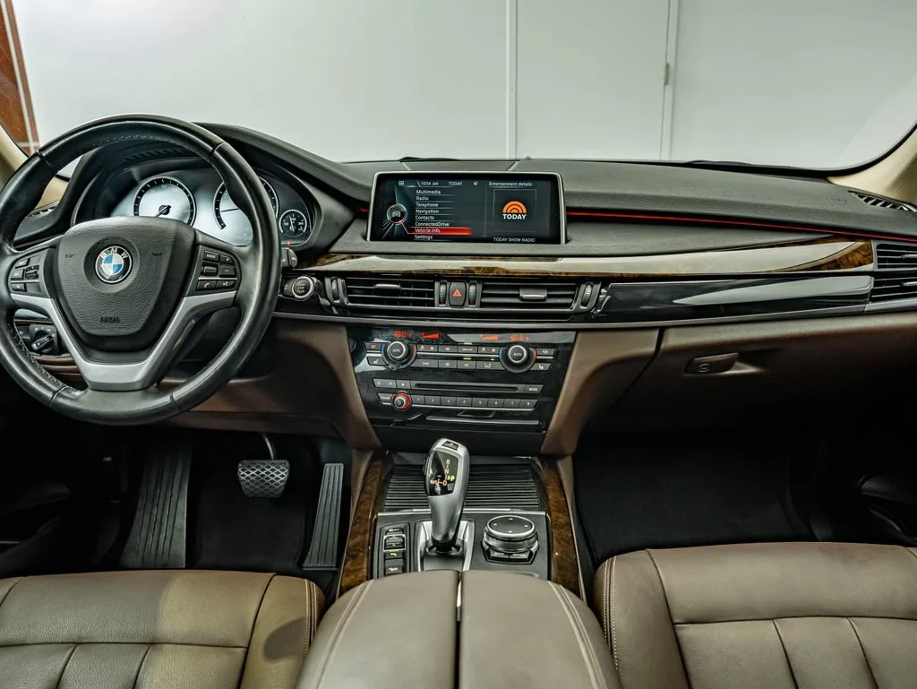 Used 2015 Black Sapphire Metallic BMW xDrive35i image 31