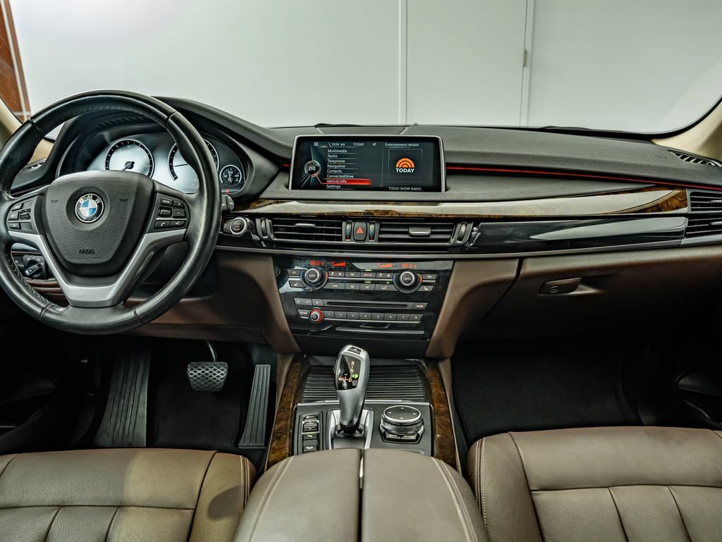 Used 2015 Black Sapphire Metallic BMW xDrive35i image 31