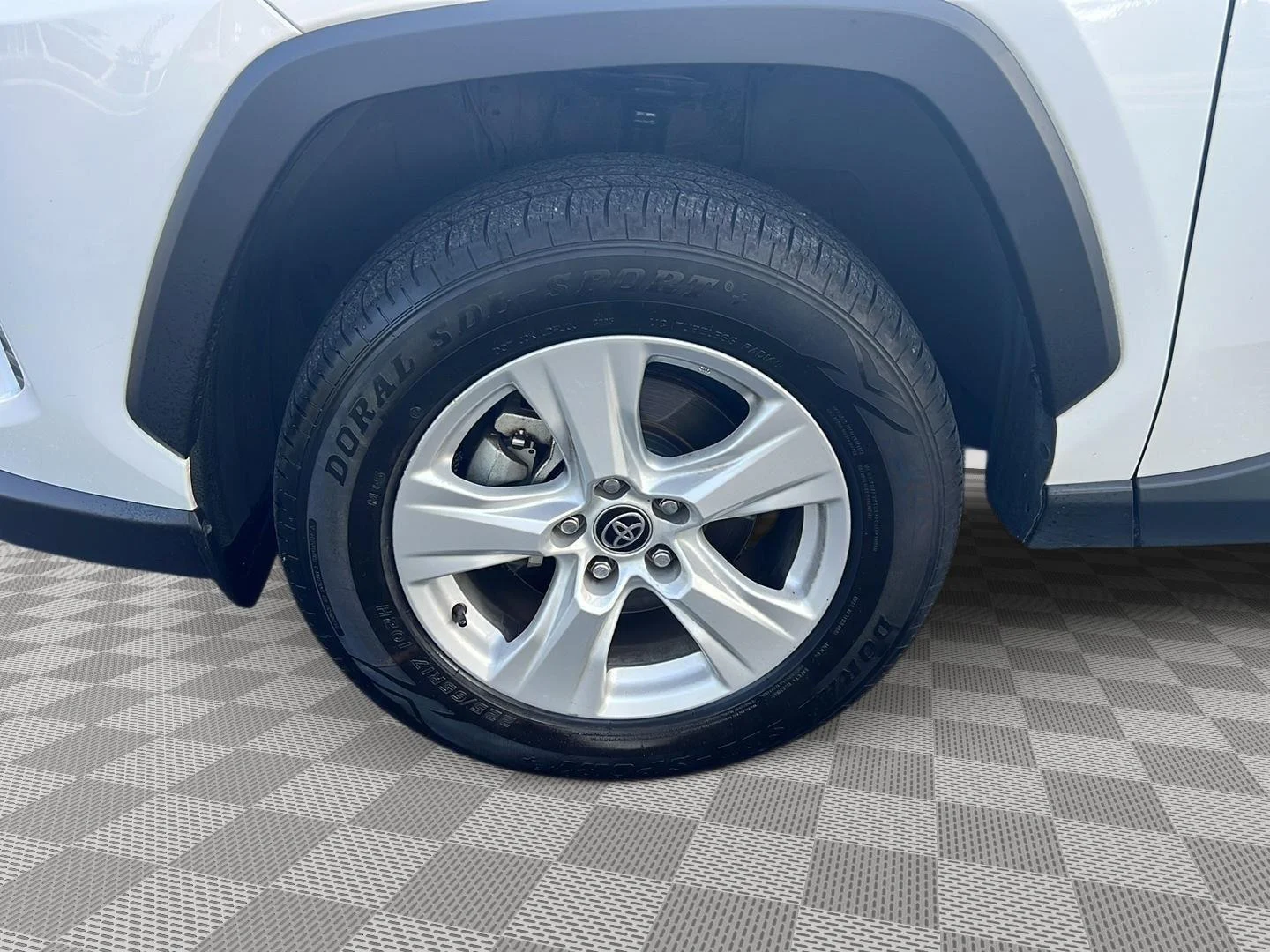 Used 2021 Super White Toyota XLE image 22