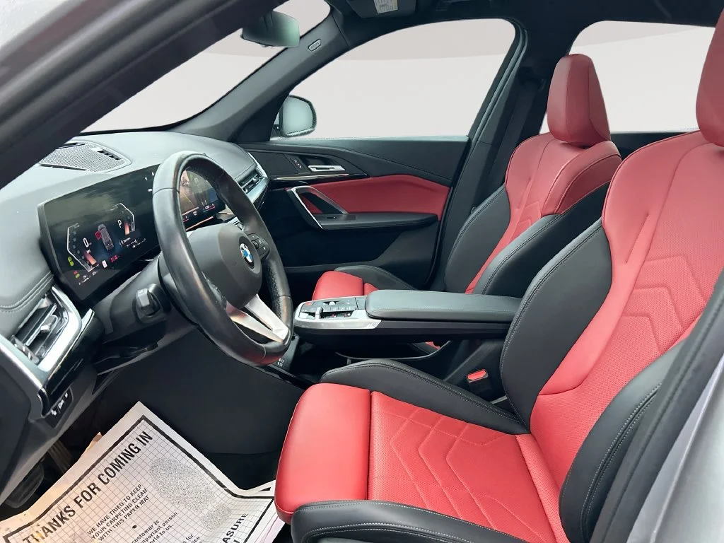 Used 2023 Silver BMW xDrive28i image 24