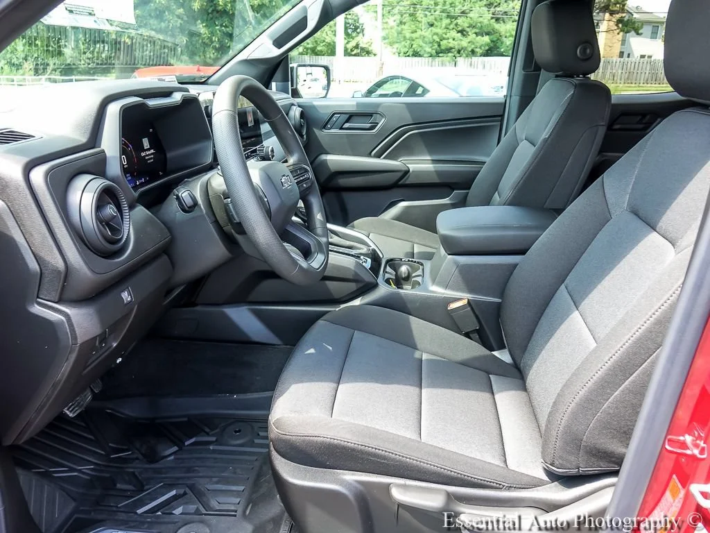 2026 Chevrolet Colorado Trail Boss - Photo 10