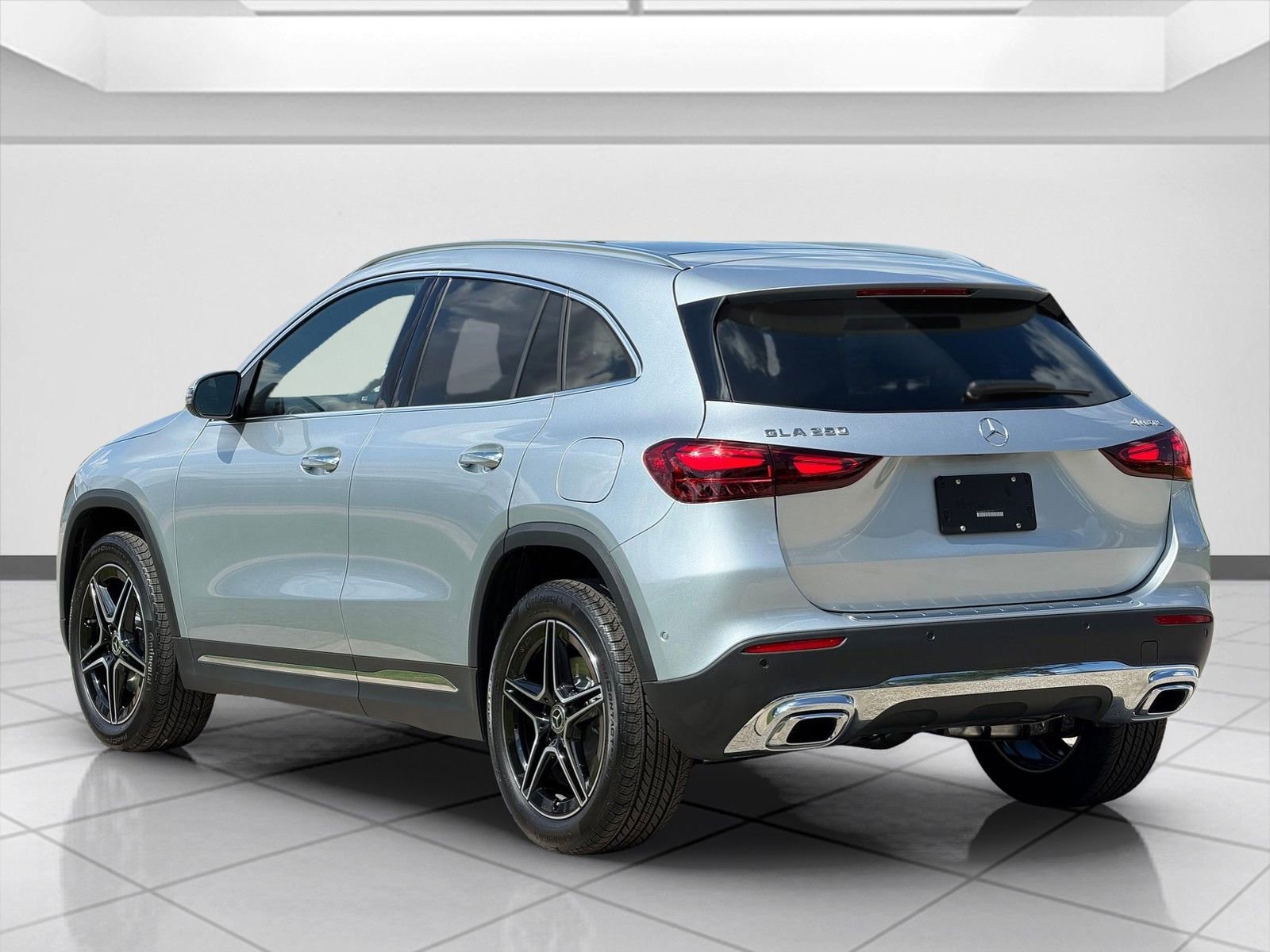 New 2026 Cirrus Silver Metallic Mercedes-Benz GLA 250 image 26