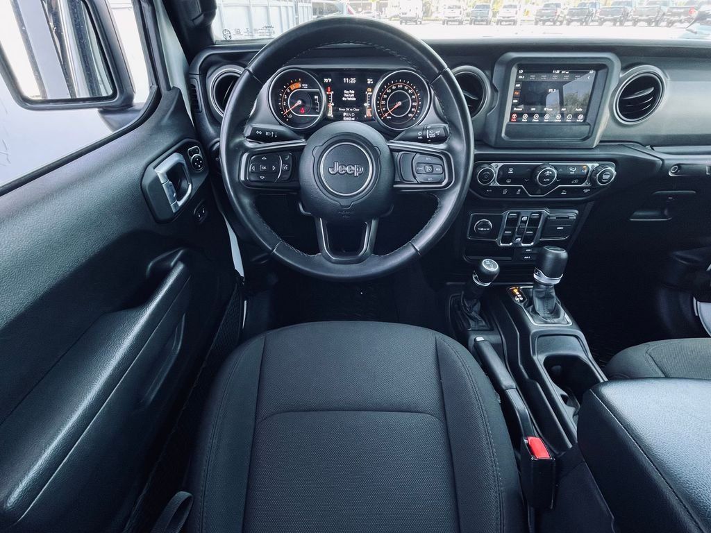 Used 2022 White Jeep Unlimited Sport S image 24
