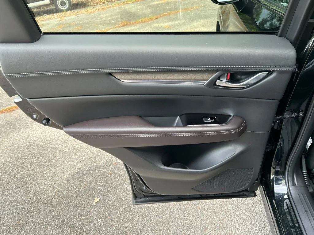 Used 2025 Black Mazda 2.5 Turbo Signature image 27