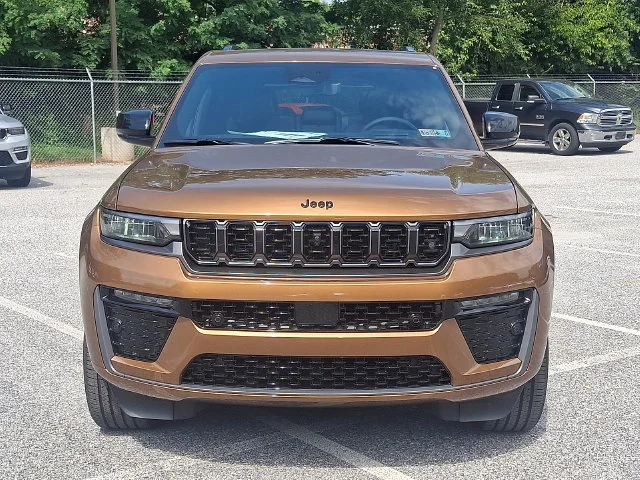New 2027 Copper Shino Metallic Clear-Coat Paint Jeep Limited Reserve image 7