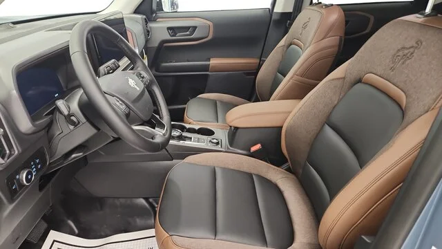 New 2025 Azure Gray Metallic Tri-Coat Ford Outer Banks® image 35