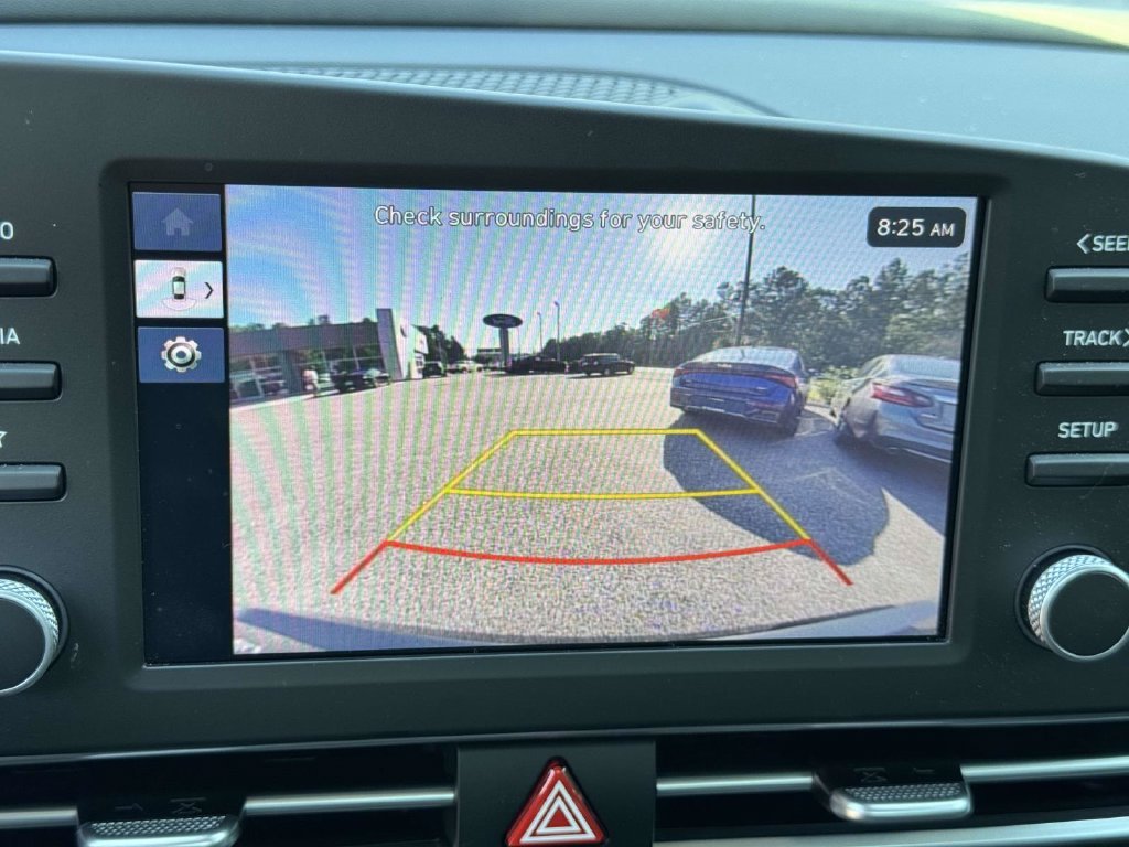 Used 2025 Gray Hyundai SE image 4