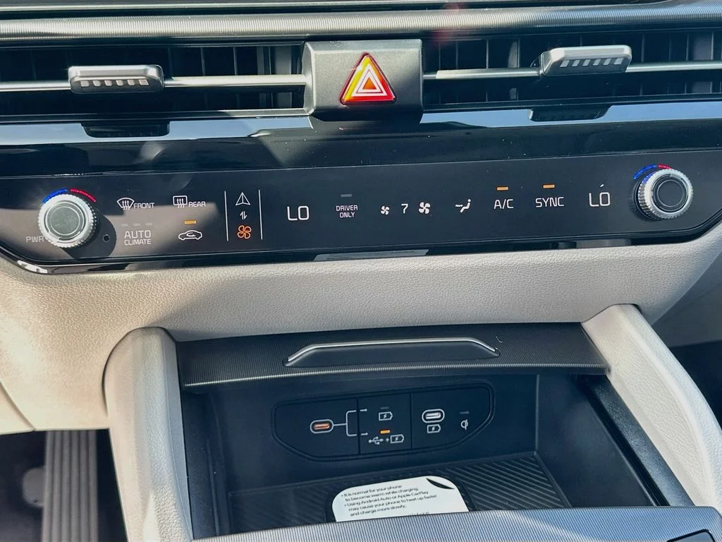 New 2027 Heritage Blue Kia EX image 15