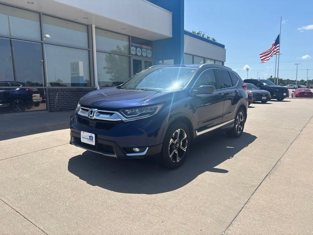 Used 2017 Blue Honda Touring FWD image 1