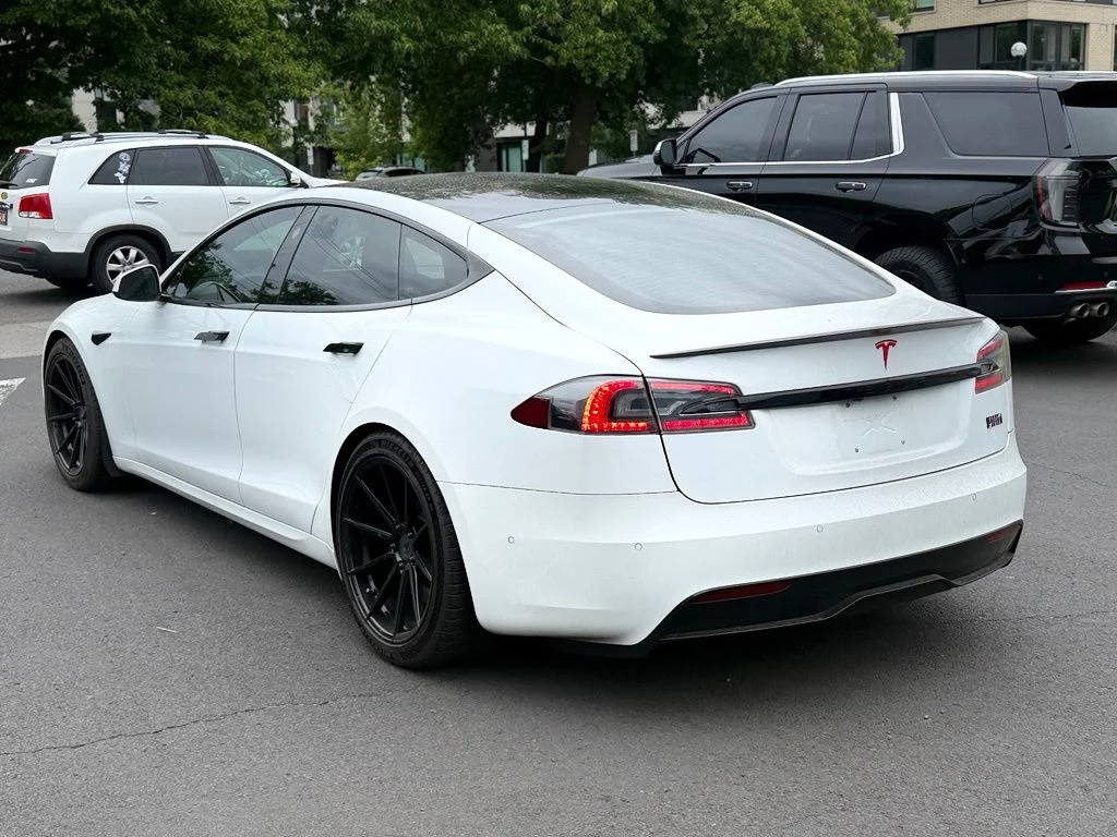 Used 2021 White Tesla Plaid image 3