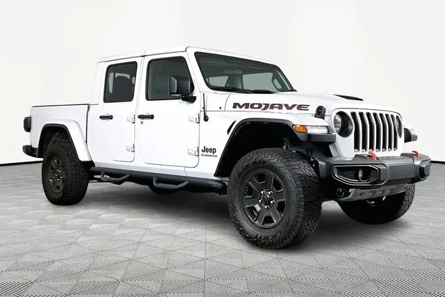 Used 2021 White Jeep Mojave image 3