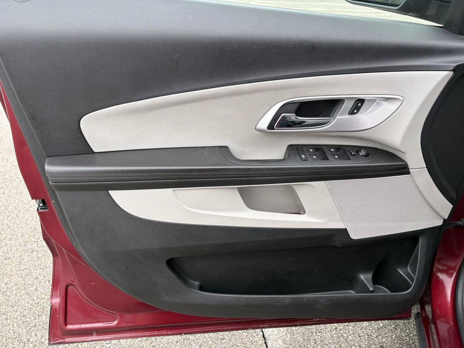 Used 2017 Siren Red Tintcoat Chevrolet Premier image 25