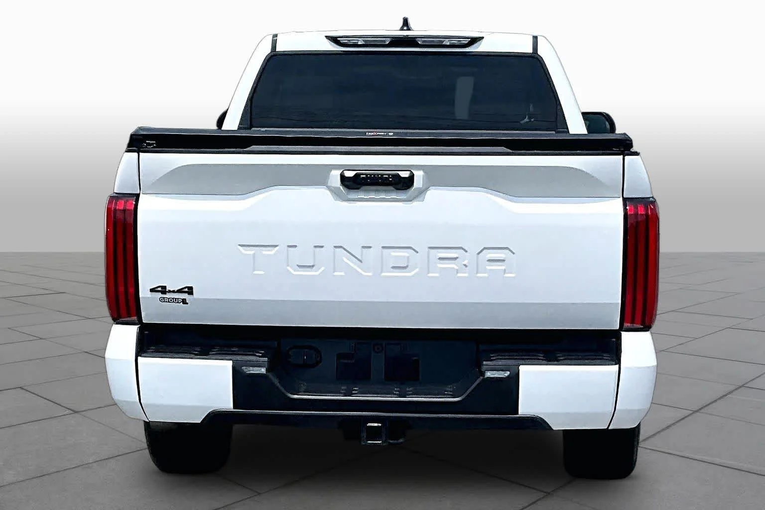 Used 2024 Ice Cap Toyota SR5 image 5