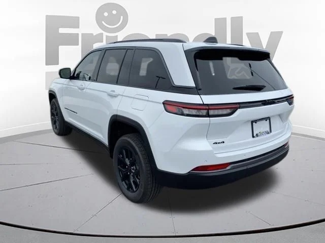 New 2026 Bright White Clear-Coat Exterior Paint Jeep Altitude image 3