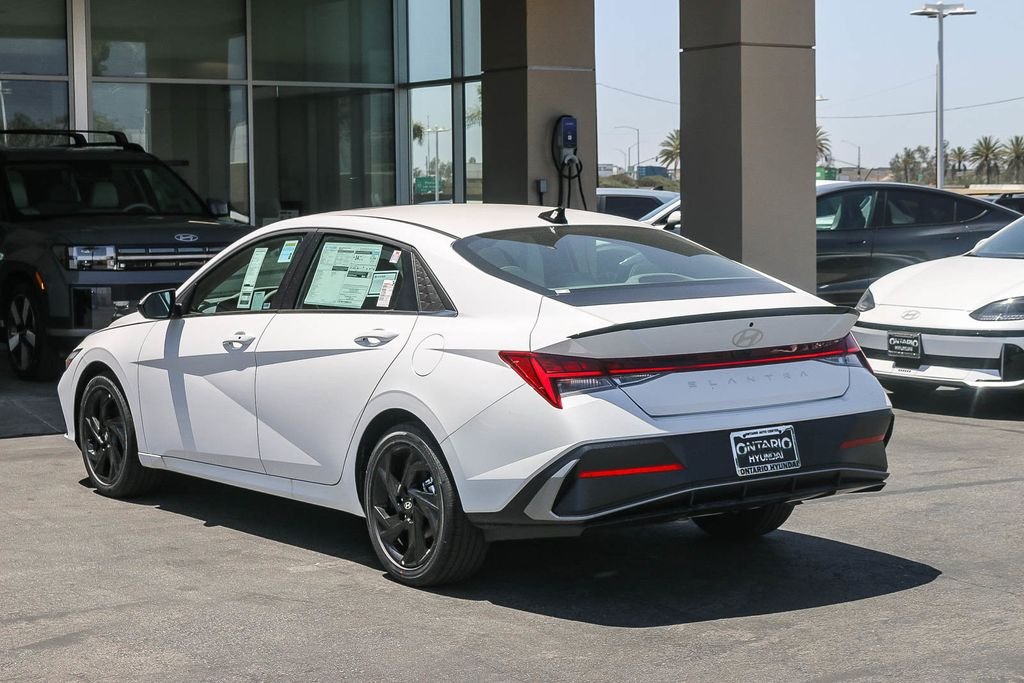 New 2026 White Hyundai SEL Sport image 5