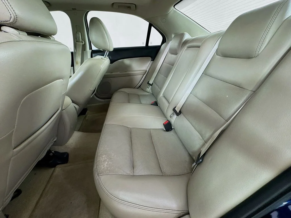 Used 2009 Blue Ford SEL image 26