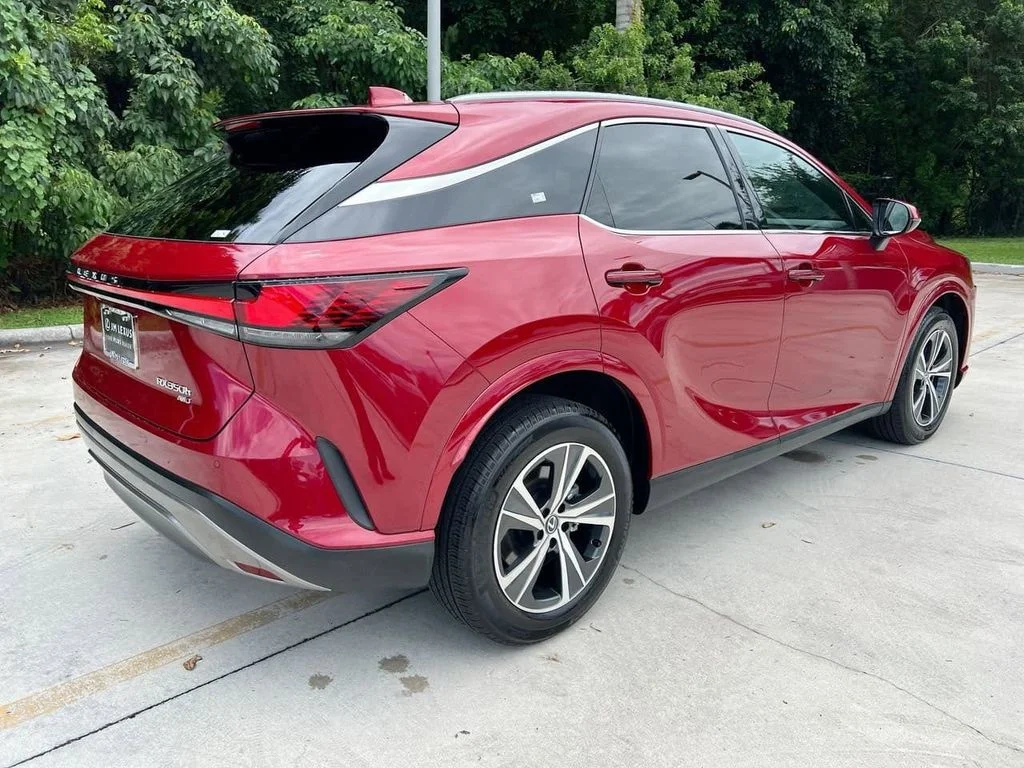 Used 2025 Matador Red Mica Lexus 350h Premium image 7