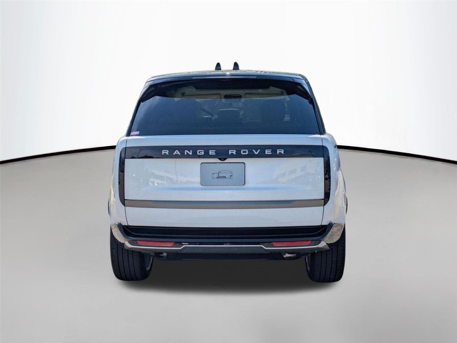 New 2026 Fuji White LAND ROVER SE 7 Seats image 6