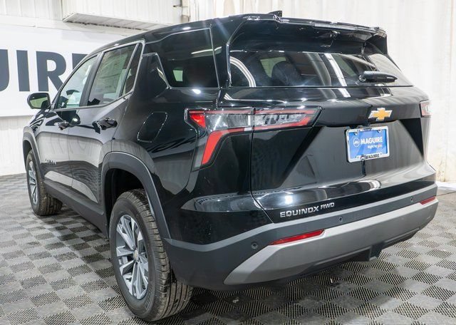 New 2026 Mosaic Black Metallic Chevrolet LT image 7