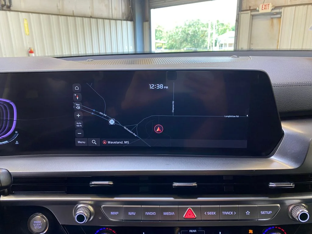 Used 2025 Silver Kia S image 42