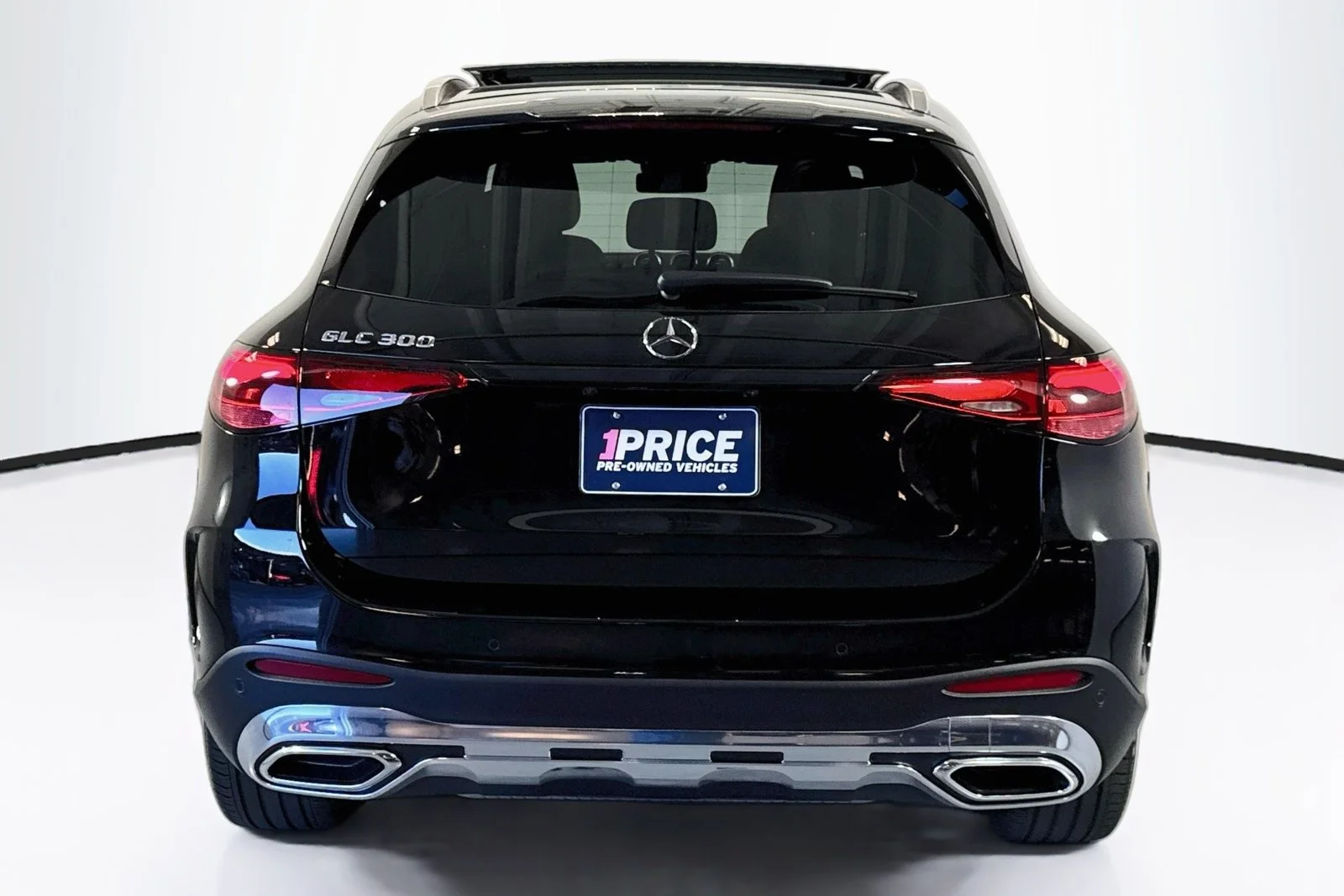 Used 2026 Black Mercedes-Benz GLC 300 image 6