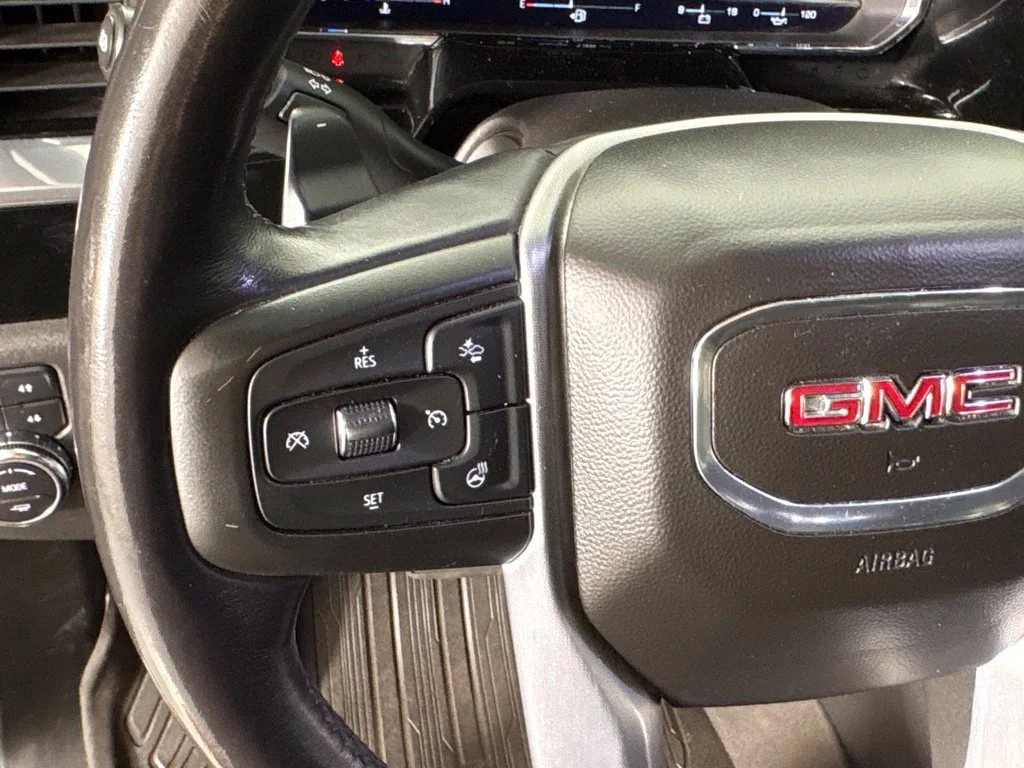 Used 2023 ONYX BLACK GMC SLT image 41