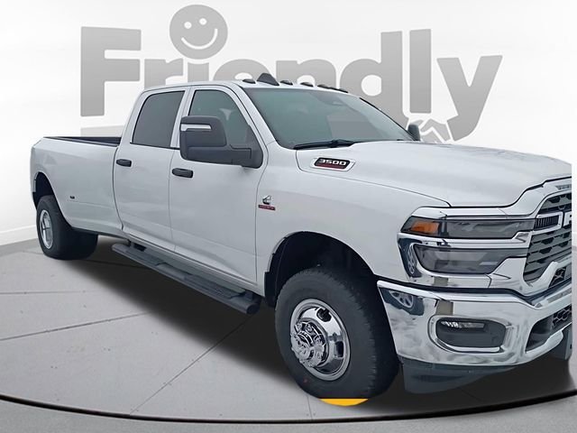 New 2026 Bright White Clear-Coat Exterior Paint RAM Tradesman image 3