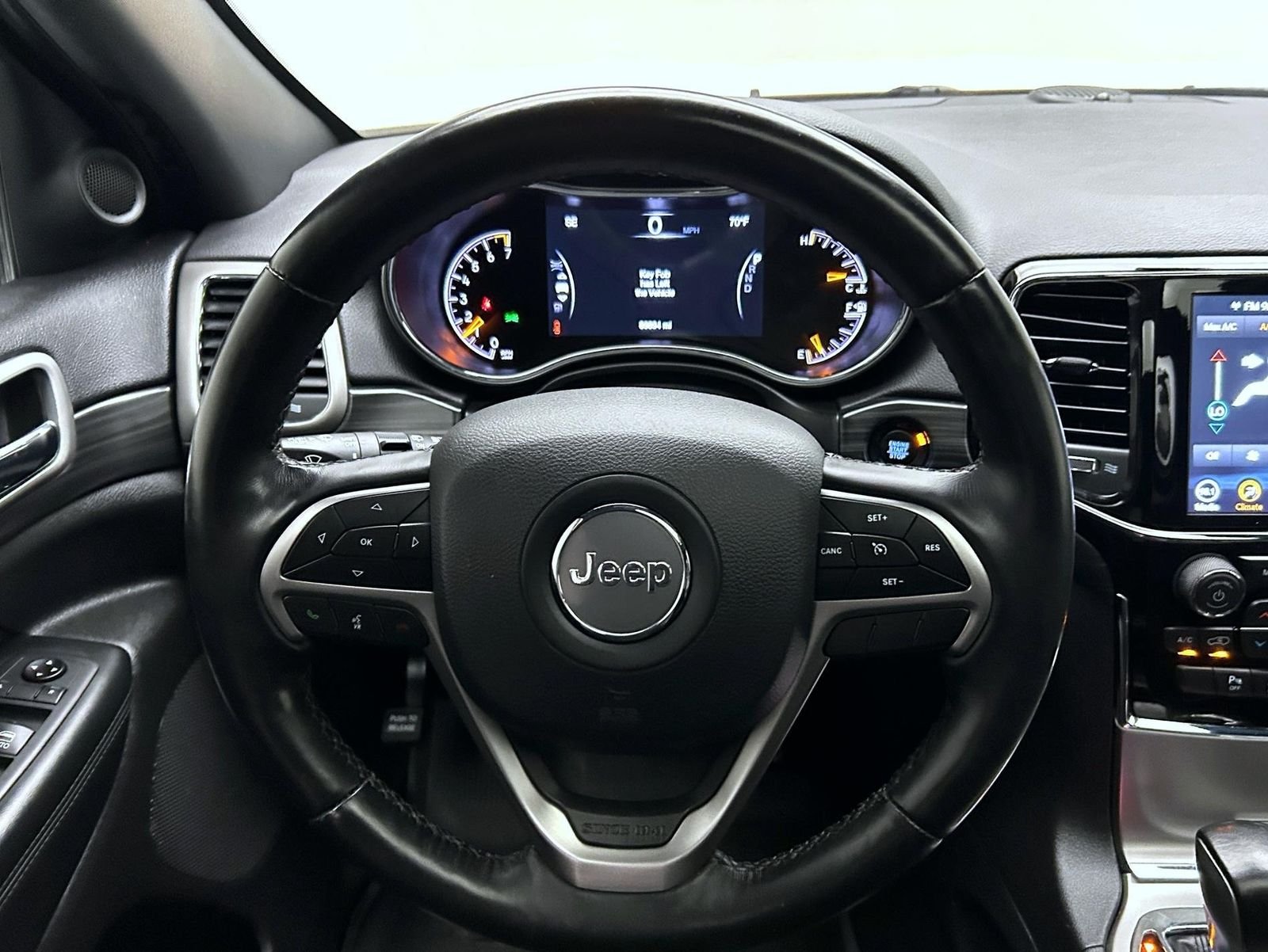 Used 2019 Gray Jeep Altitude image 12