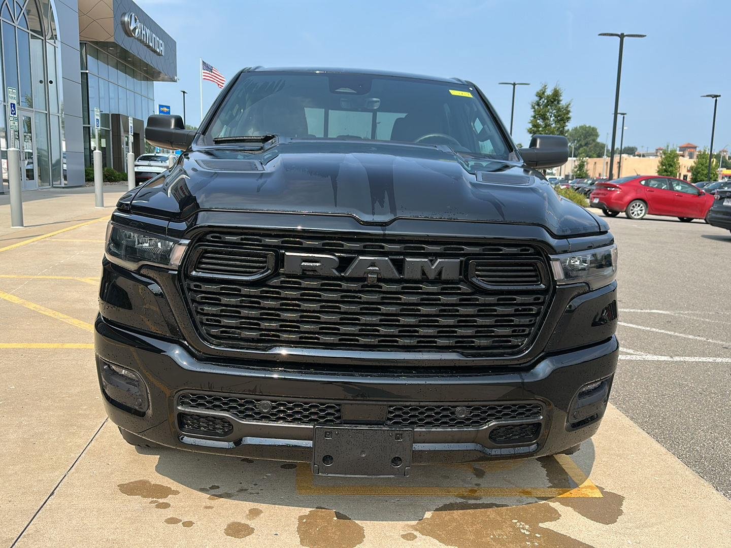 2026 RAM 1500 Express - Photo 7