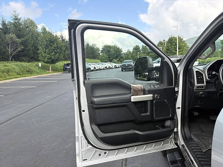 Used 2019 Ingot Silver Ford LARIAT image 8
