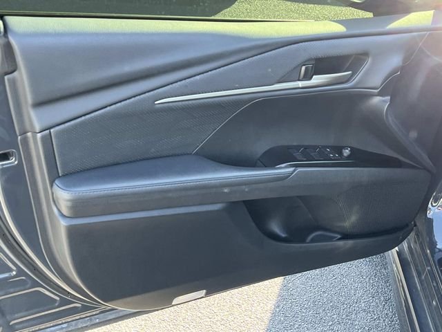 Used 2025  Toyota XSE image 24