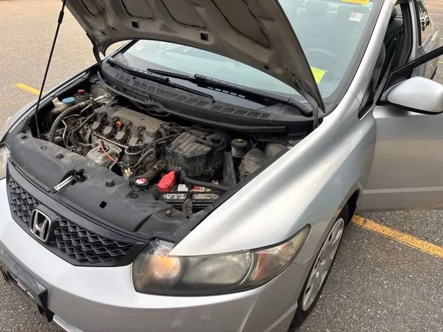 Used 2011 Silver Honda LX image 17