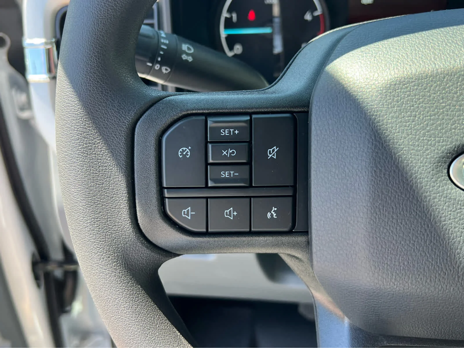 New 2026 Oxford White Ford XL image 34