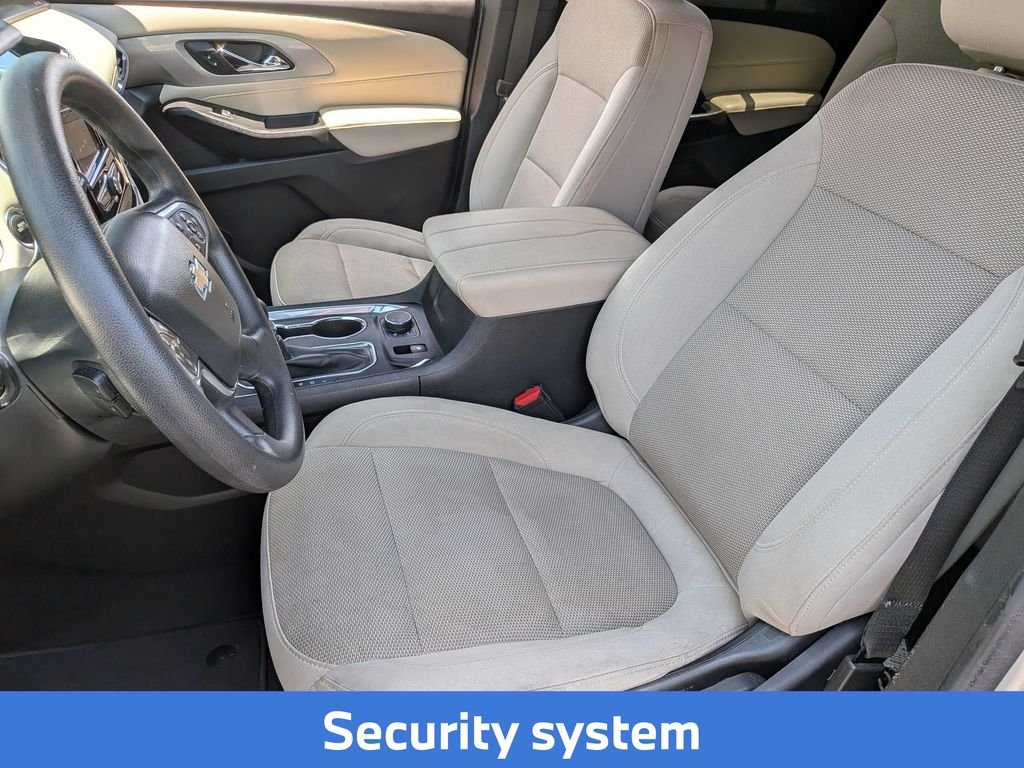 Used 2022 Silver Chevrolet LS image 16