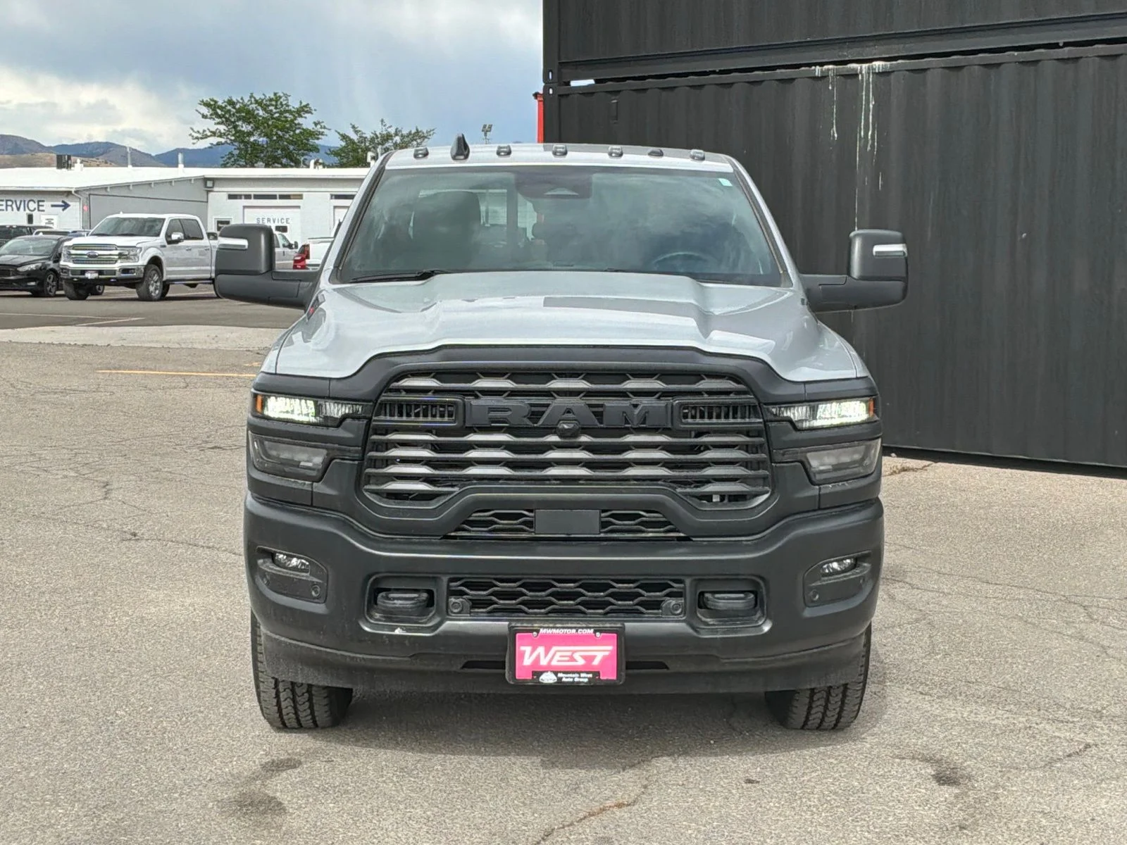 New 2026 Silver-Zynith Exterior Paint RAM Tradesman image 2