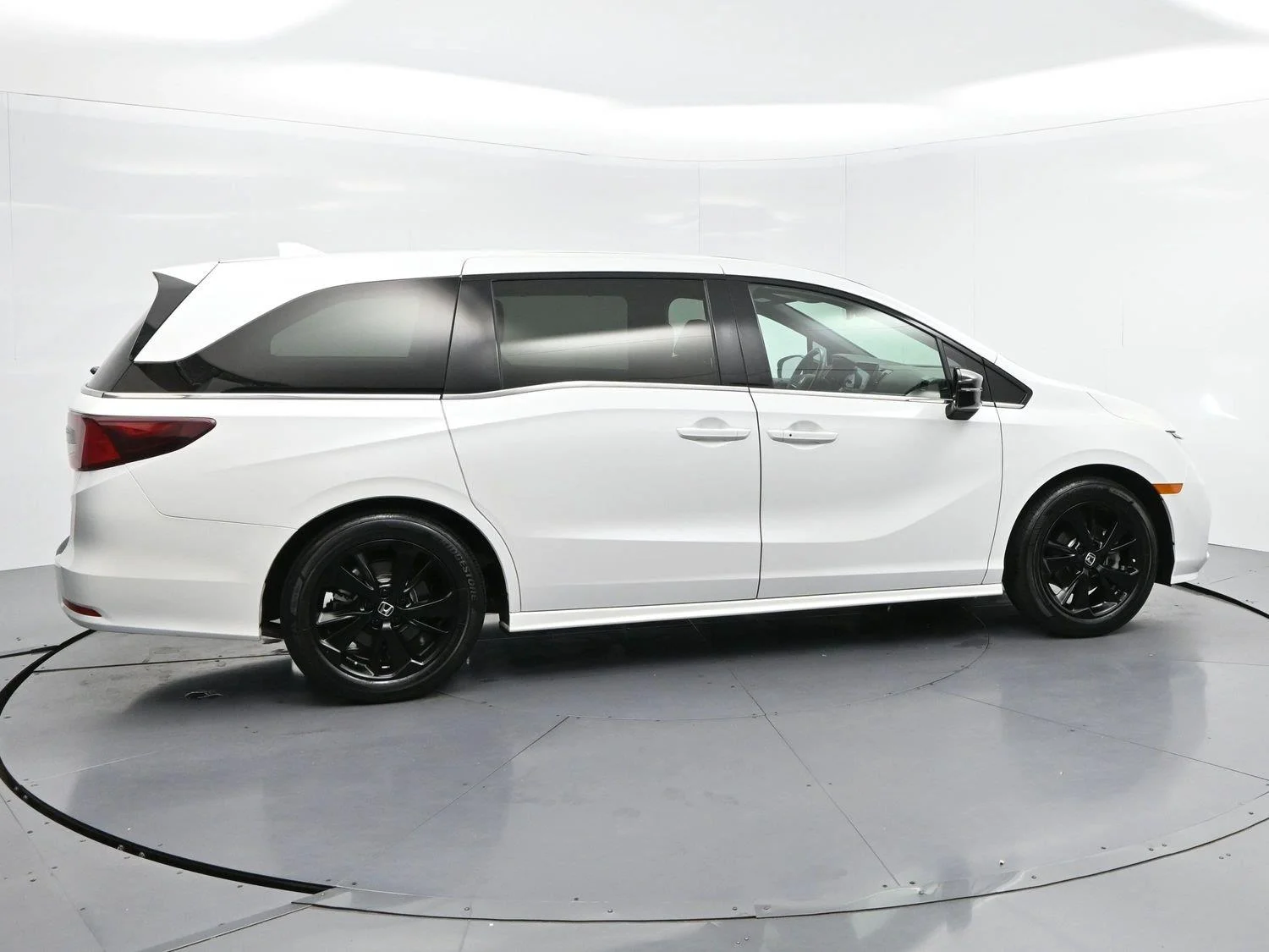 Used 2024 White Honda Sport image 8