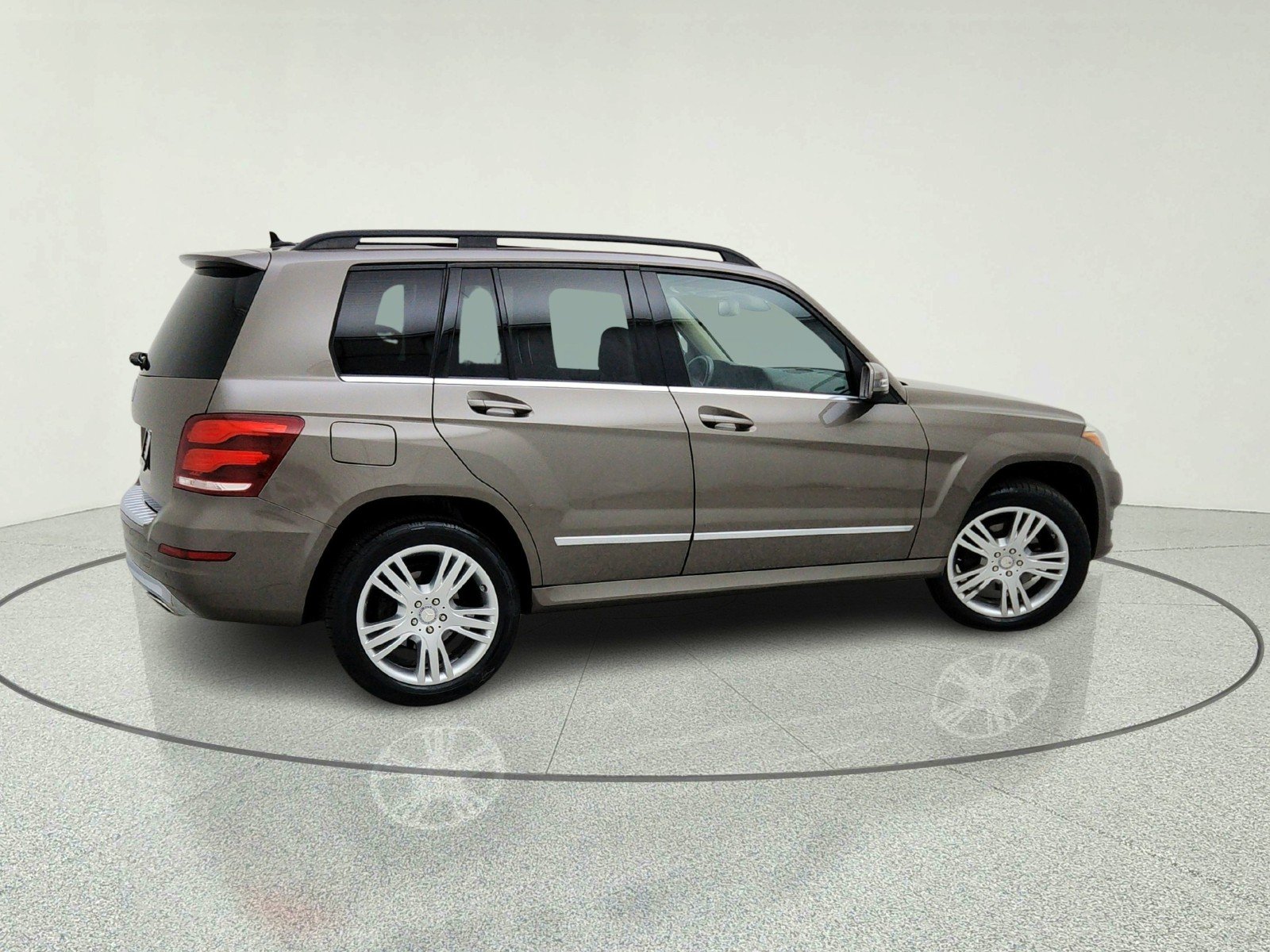 Used 2014 Pebble Gray Mercedes-Benz GLK 350 image 14