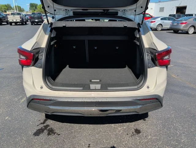 New 2026 White Sands Chevrolet ACTIV image 24