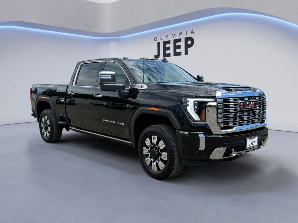 Used 2025 Black GMC Denali image 9