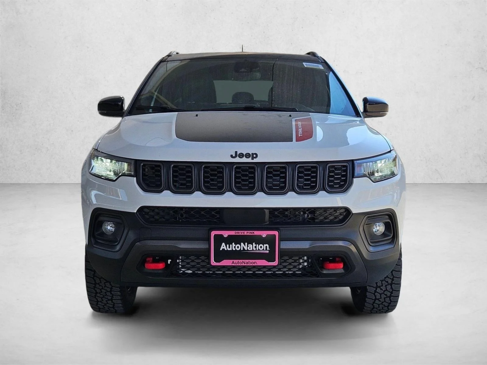 New 2026 Bright White Clear-Coat Exterior Paint Jeep Trailhawk image 6