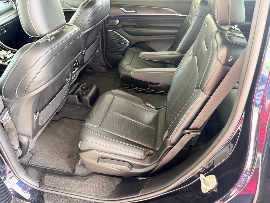 Used 2024 Black Jeep Overland image 27