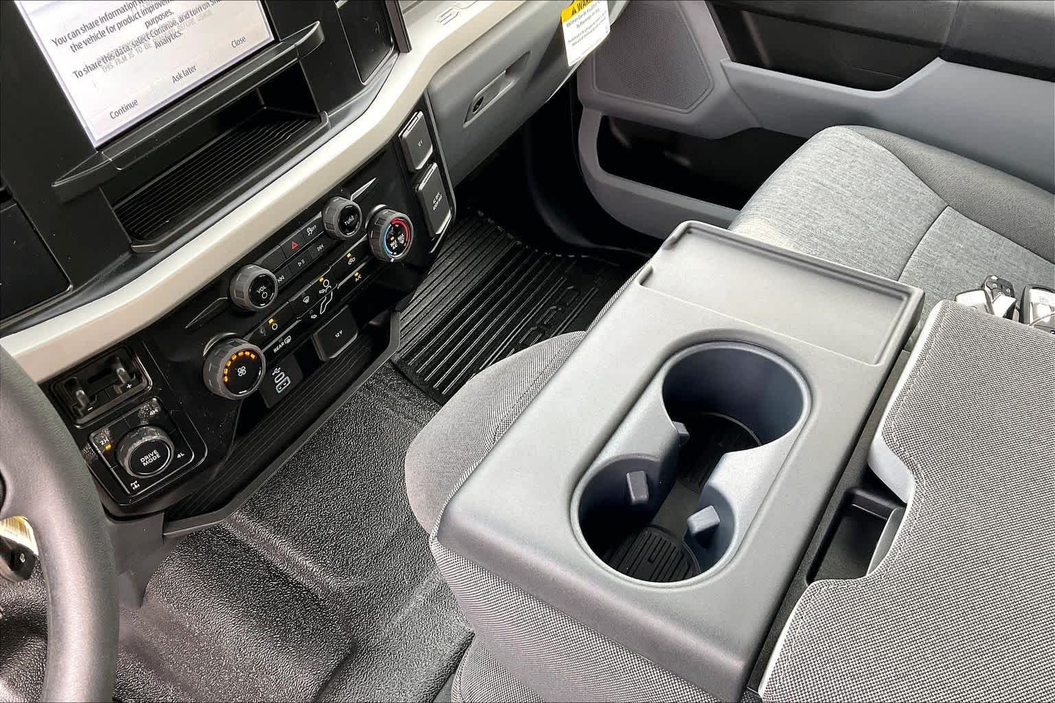 New 2026 Oxford White Ford F-250® XL image 7