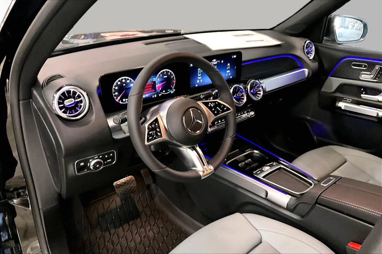 New 2026 Night Black Mercedes-Benz GLB 250 image 10