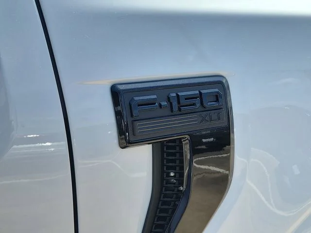 New 2026 Oxford White Ford XLT image 11