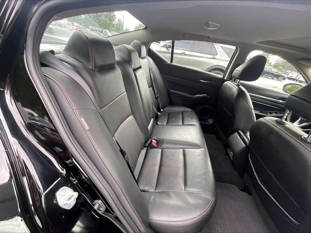 Used 2024 Black Nissan 2.5 SR image 19