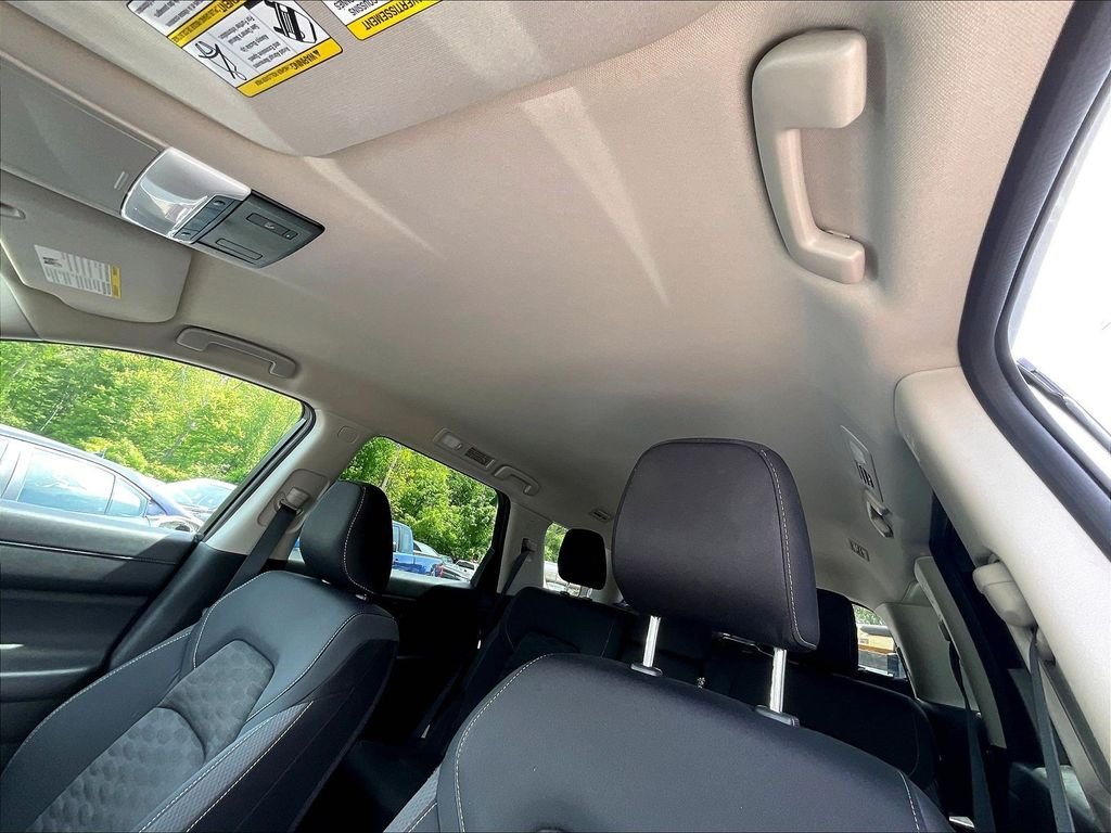 Used 2024 Silver Nissan SV image 7